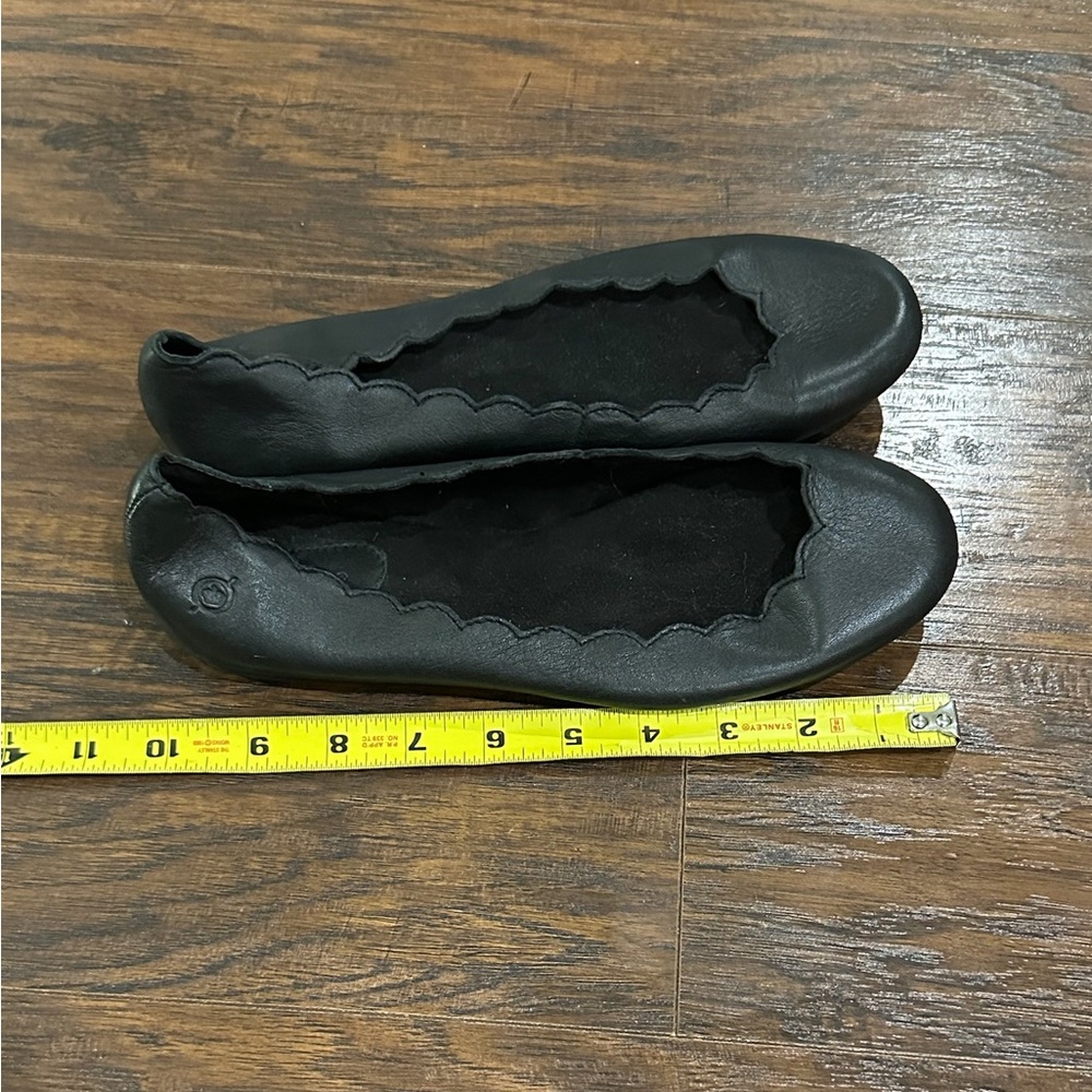 Born Women's Black Flat Shoes Size 8 1/2 M - Picture 16 of 16